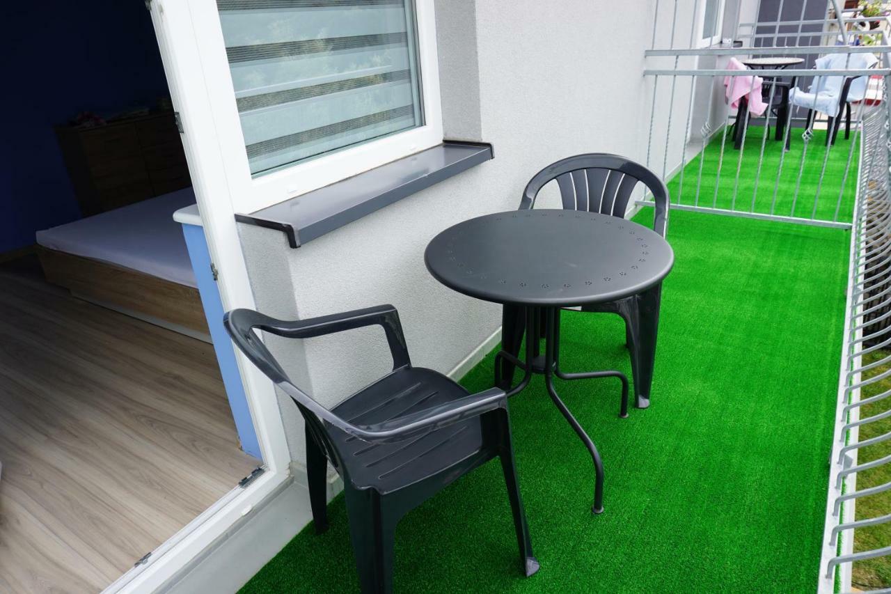 Noclegi U Loni- Pokoje Studio W Zacisznym Centrum Nad Morzem Z Parkingiem Pobierowo Exterior foto