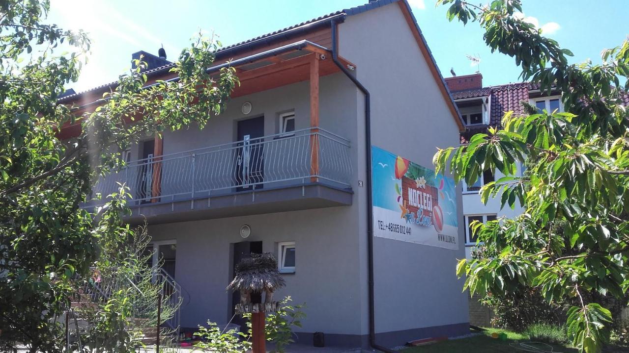 Noclegi U Loni- Pokoje Studio W Zacisznym Centrum Nad Morzem Z Parkingiem Pobierowo Exterior foto